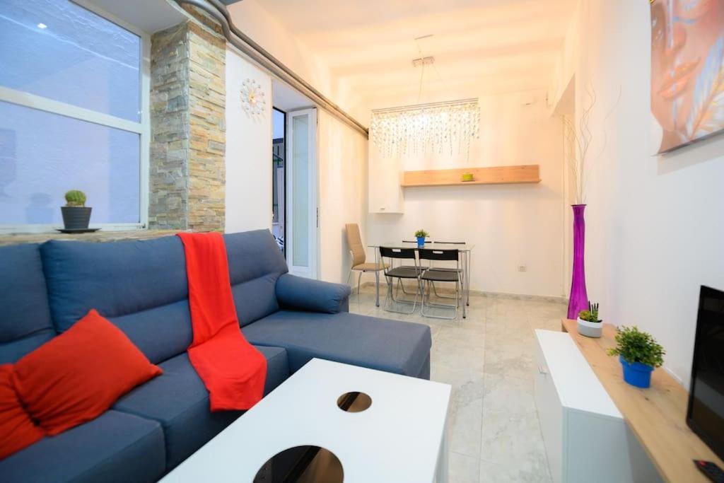 דירות מדריד Encantador Apartamento Temporal Centrico Con Patio Privado Mpe51 מראה חיצוני תמונה