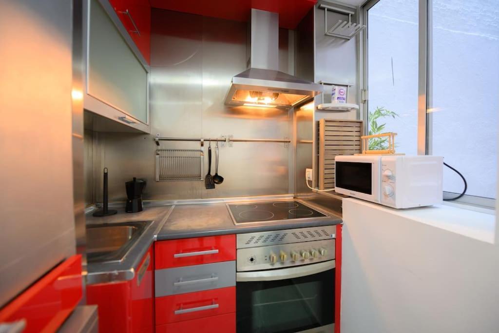 דירות מדריד Encantador Apartamento Temporal Centrico Con Patio Privado Mpe51 מראה חיצוני תמונה